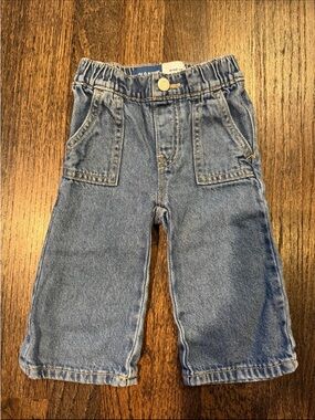 Baby Old Navy Wide Leg jeans size 6-12 months